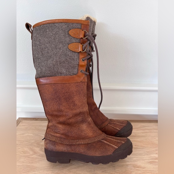 UGG belcloud brown leather tall winter duck boots size 6. - Picture 1 of 16